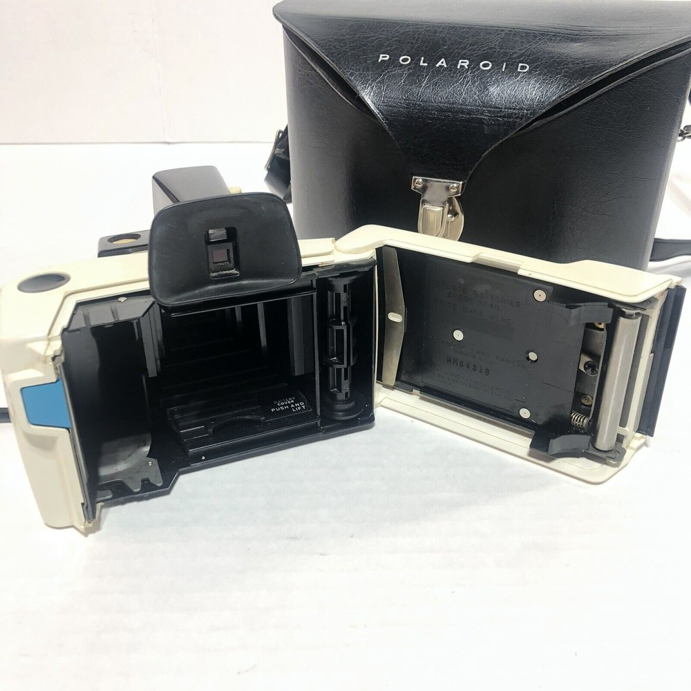 Vintage Polaroid Instant Camera "Swinger" Model 20 Land Camera w/ Case Untested - Picture 6 of 11